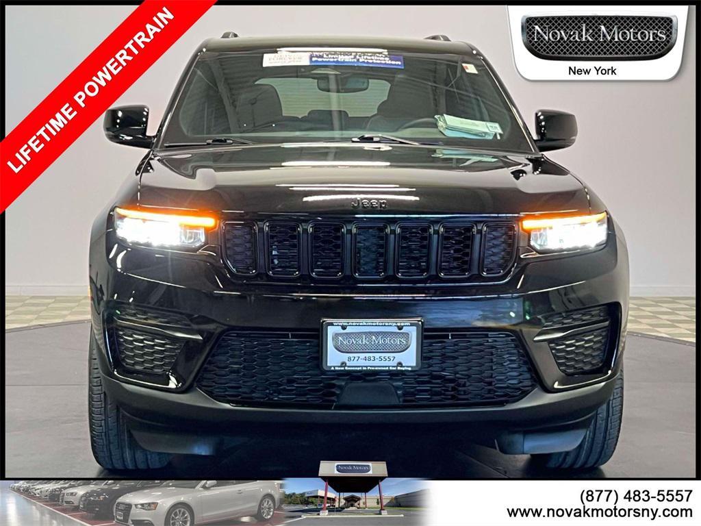used 2022 Jeep Grand Cherokee car, priced at $34,595