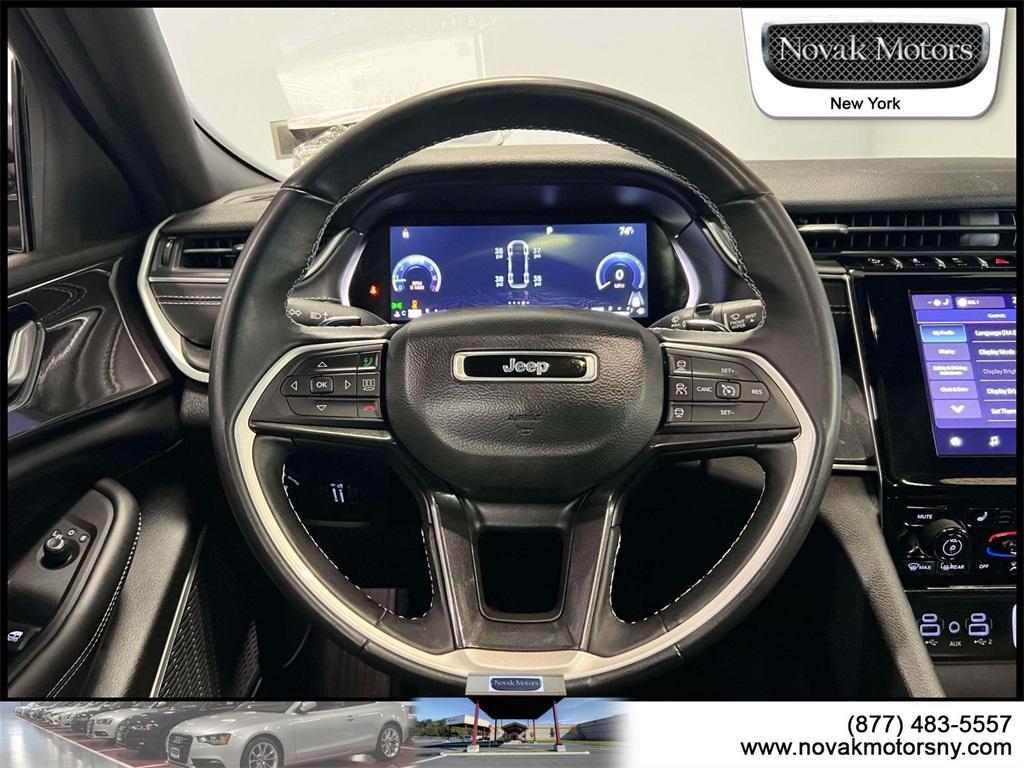 used 2022 Jeep Grand Cherokee car, priced at $34,595