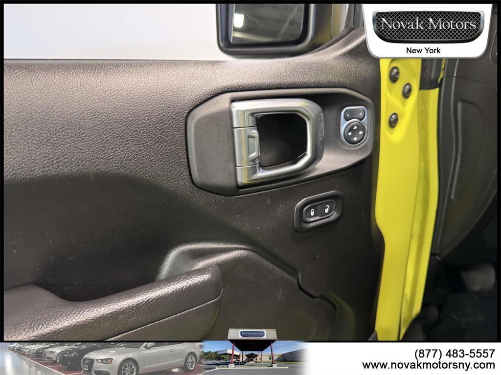 used 2022 Jeep Wrangler Unlimited car, priced at $40,495