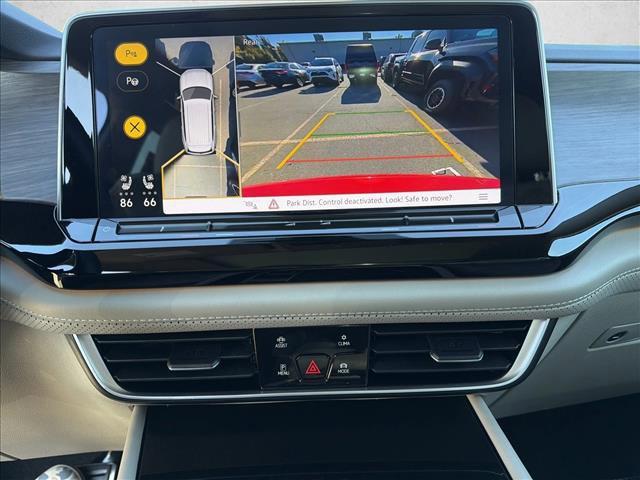 used 2024 Volkswagen Atlas car, priced at $36,498