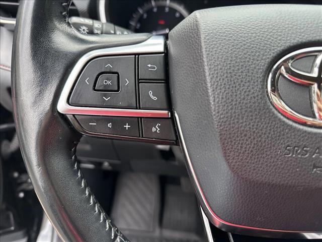 used 2021 Toyota Highlander car, priced at $28,658