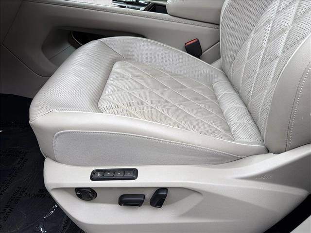 used 2024 Volkswagen Atlas car, priced at $37,658