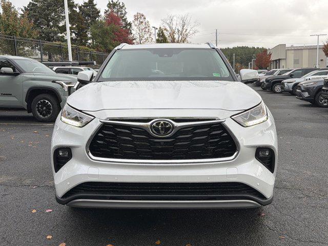 new 2026 Toyota Highlander car, priced at $52,990