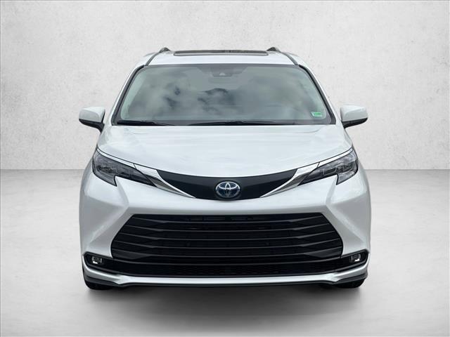 new 2025 Toyota Sienna car, priced at $47,029