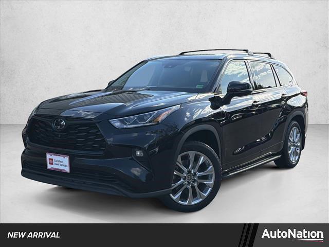 used 2021 Toyota Highlander car, priced at $30,928