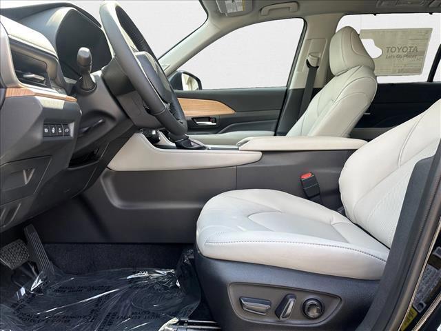new 2025 Toyota Grand Highlander car, priced at $55,672