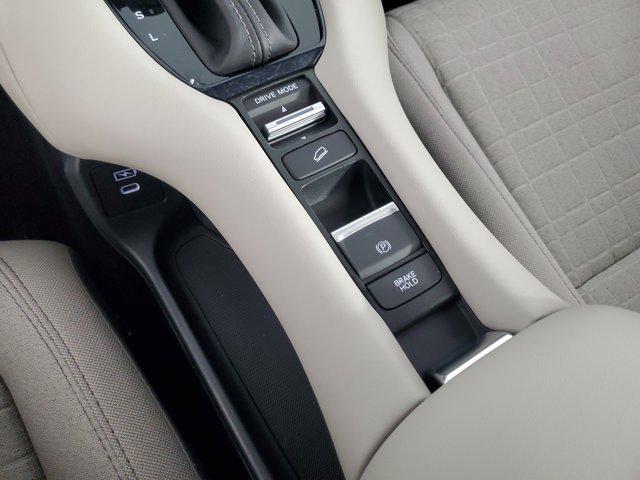 used 2025 Honda HR-V car, priced at $25,771