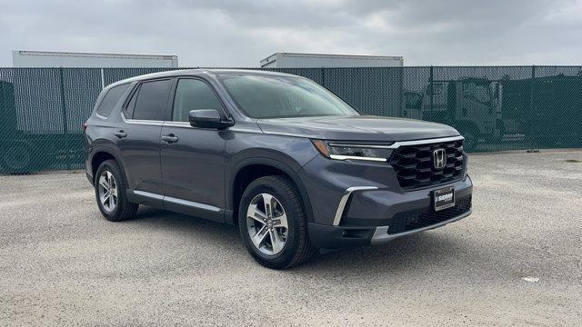 new 2025 Honda Pilot car, priced at $44,595