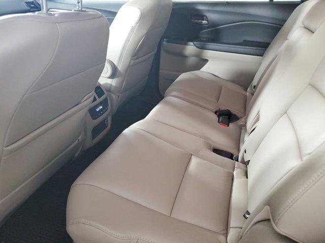 used 2022 Honda Pilot car, priced at $23,684