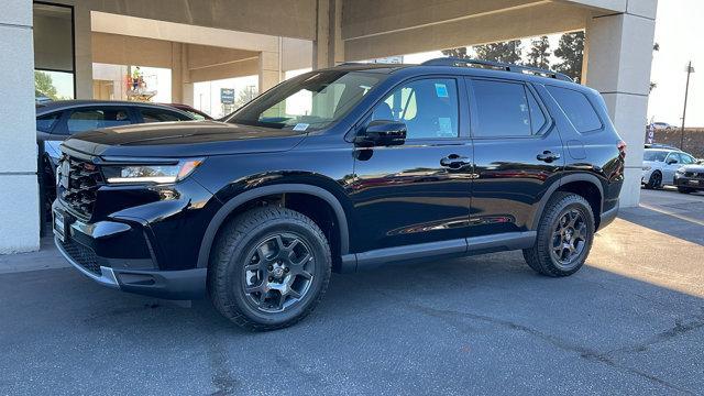 new 2025 Honda Pilot car, priced at $50,795