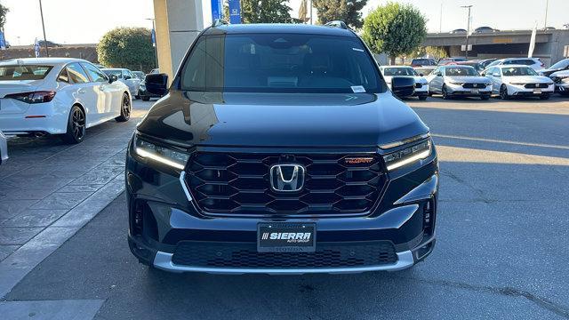 new 2025 Honda Pilot car, priced at $50,795