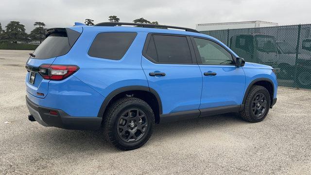 new 2025 Honda Pilot car, priced at $50,950