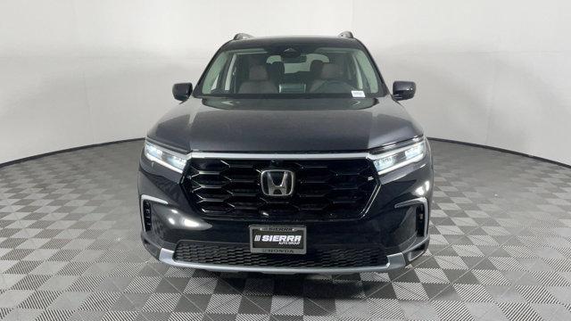 new 2025 Honda Pilot car, priced at $54,475