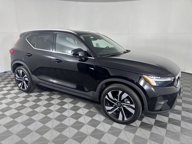 used 2023 Volvo XC40 car, priced at $28,995