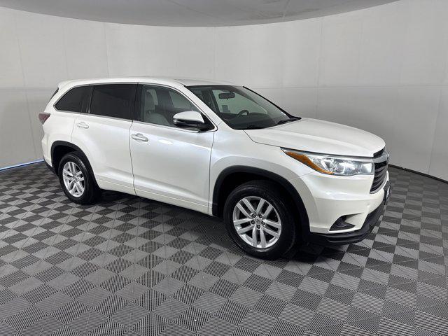used 2015 Toyota Highlander car, priced at $18,981
