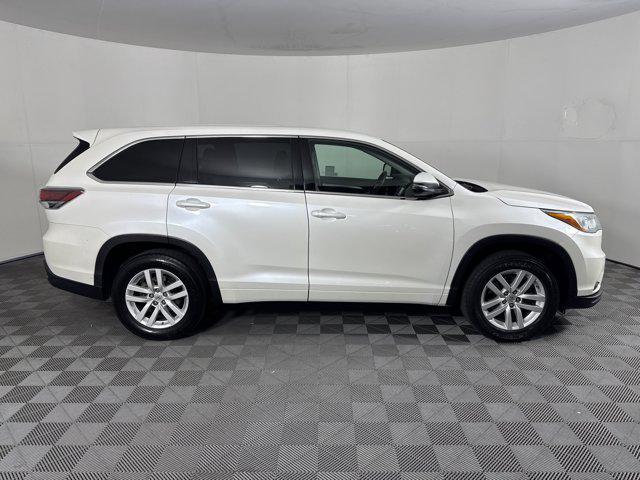 used 2015 Toyota Highlander car, priced at $18,981