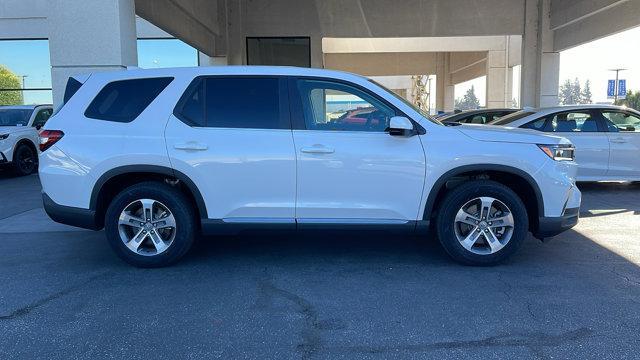 new 2025 Honda Pilot car, priced at $45,050