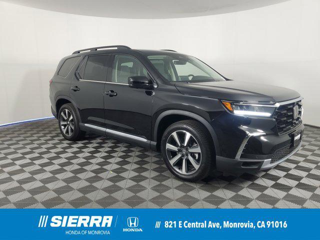 new 2025 Honda Pilot car, priced at $55,520