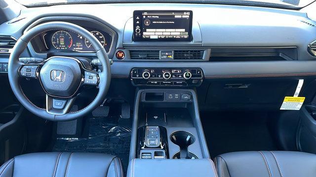 new 2025 Honda Pilot car, priced at $51,350