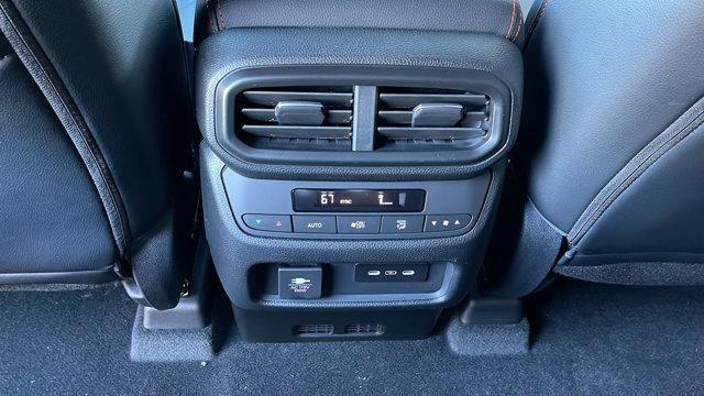 new 2025 Honda Pilot car, priced at $51,350