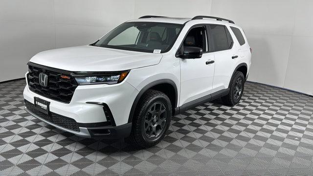new 2025 Honda Pilot car, priced at $51,350