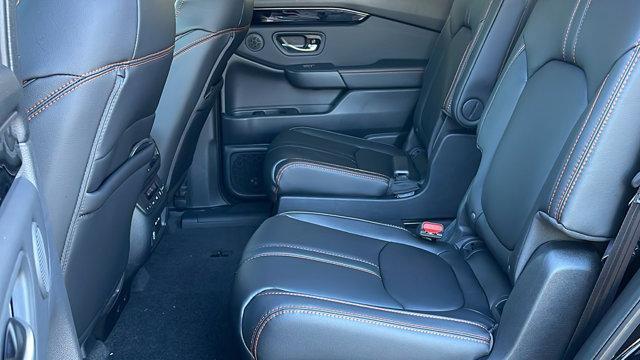 new 2025 Honda Pilot car, priced at $51,350