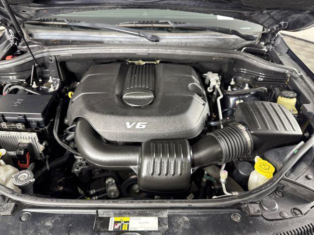 used 2015 Jeep Grand Cherokee car, priced at $14,281