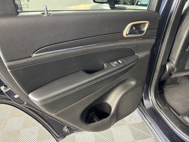 used 2015 Jeep Grand Cherokee car, priced at $14,281
