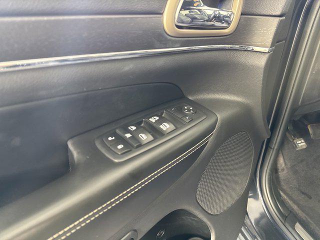 used 2015 Jeep Grand Cherokee car, priced at $14,281