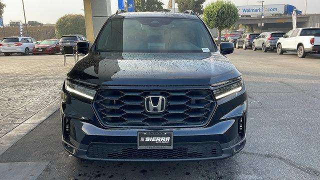 new 2025 Honda Pilot car, priced at $43,795