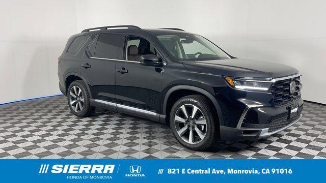 new 2025 Honda Pilot car, priced at $54,575