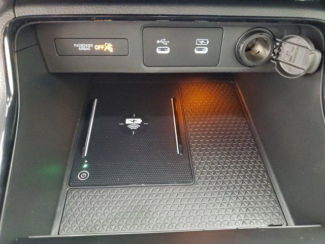 new 2026 Honda CR-V Hybrid car, priced at $40,250