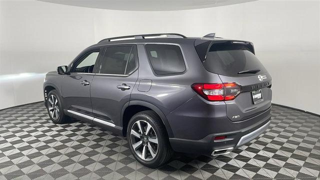 new 2025 Honda Pilot car, priced at $54,530