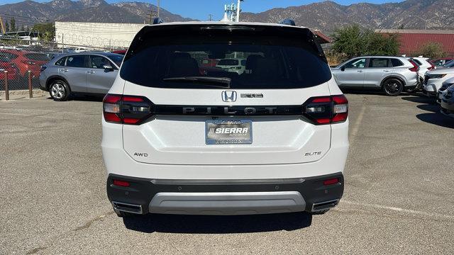 new 2025 Honda Pilot car, priced at $54,985