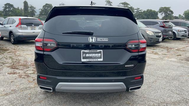 new 2025 Honda Pilot car, priced at $48,595