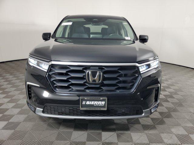 new 2025 Honda Pilot car, priced at $44,995