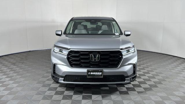 new 2025 Honda Pilot car, priced at $49,195