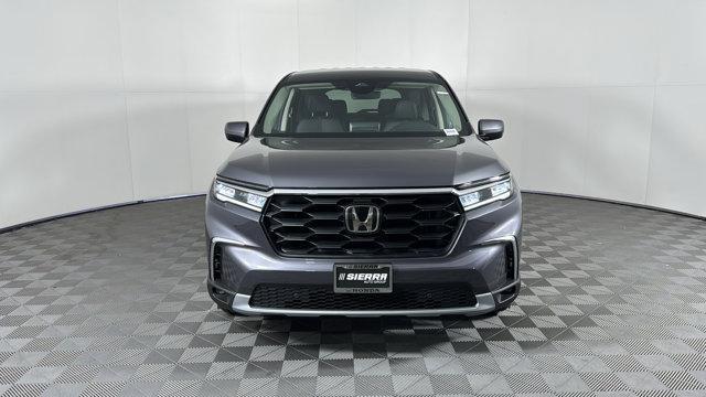 new 2025 Honda Pilot car, priced at $44,950