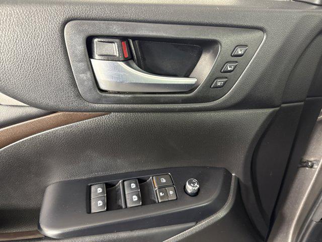 used 2018 Toyota Highlander car, priced at $24,000