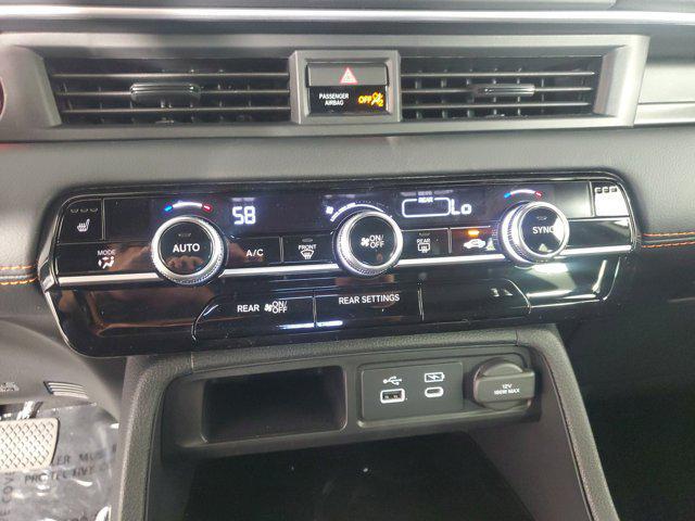 new 2025 Honda Pilot car, priced at $42,150