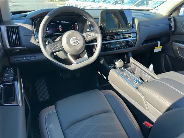 new 2025 Nissan Pathfinder car, priced at $50,721