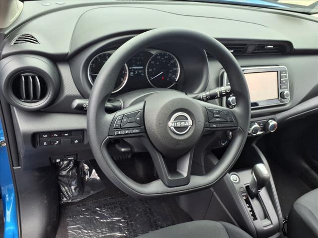 new 2025 Nissan Kicks car, priced at $23,257