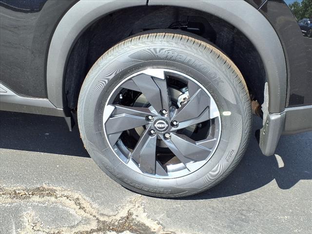 new 2025 Nissan Rogue car, priced at $32,028