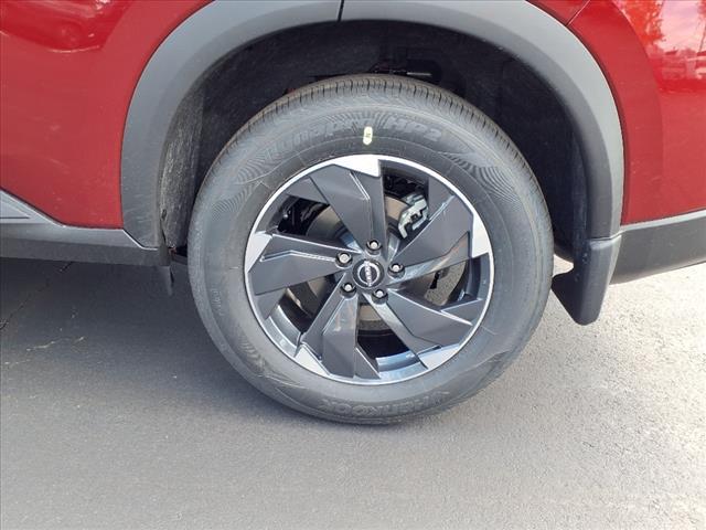 new 2025 Nissan Rogue car, priced at $32,432