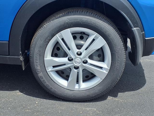 new 2025 Nissan Kicks car, priced at $21,979