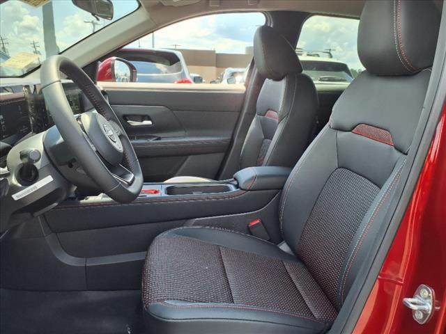 new 2025 Nissan Kicks car, priced at $27,059