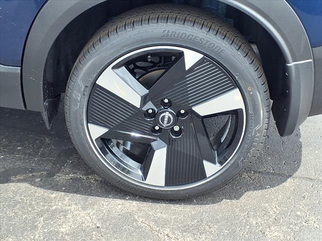 new 2025 Nissan Kicks car, priced at $26,552