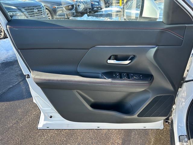 new 2025 Nissan Kicks car, priced at $29,881