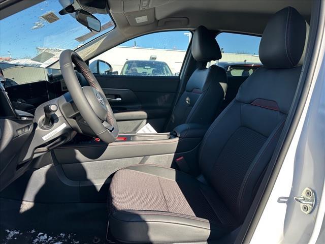 new 2025 Nissan Kicks car, priced at $29,881