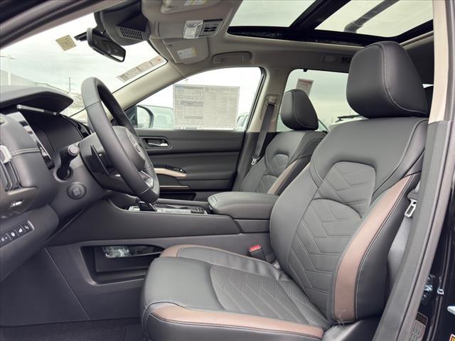 new 2025 Nissan Pathfinder car, priced at $50,465
